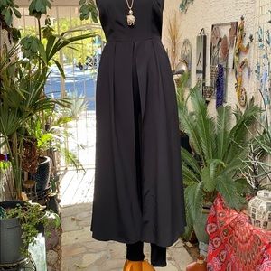 ⭐️🖤⭐️STRAPLESS JUMPSUIT ⭐️🖤⭐️